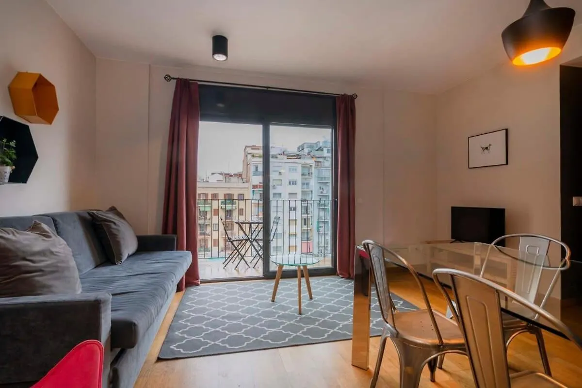 Modern And Bright Apartment In Eixample 5-1 Barcelona Spain