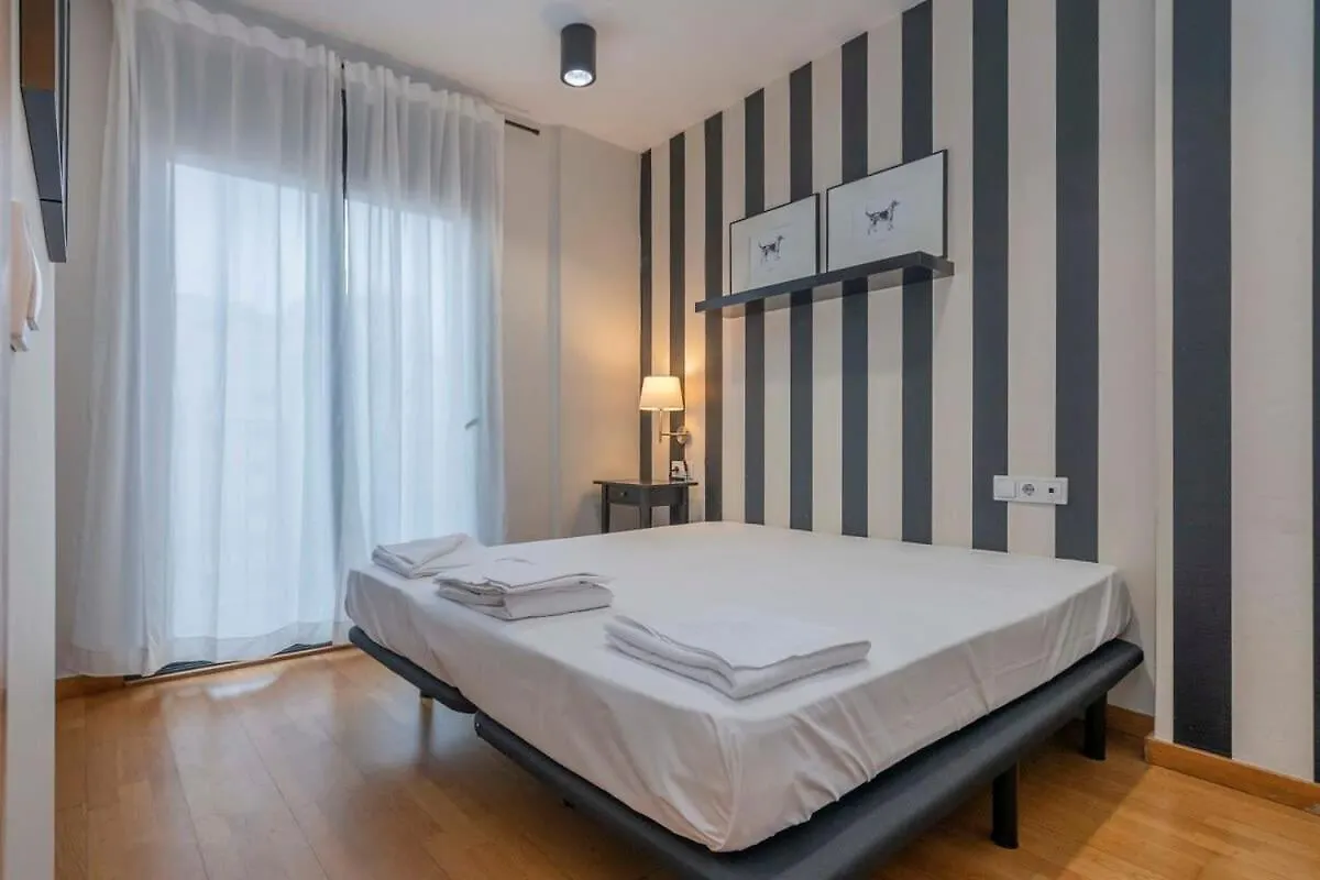 Modern And Bright Apartment In Eixample 5-1 Barcelona 0*,