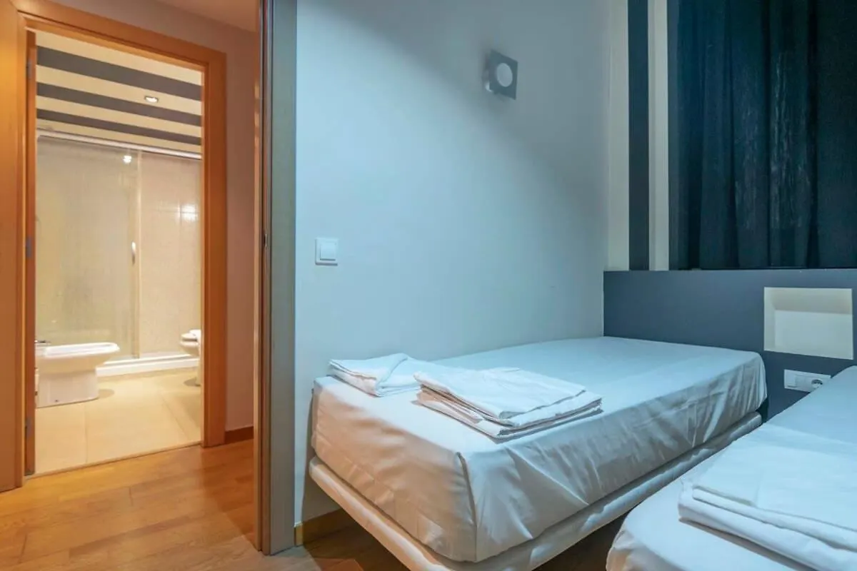 Modern And Bright Apartment In Eixample 5-1 Barcelona 0*,