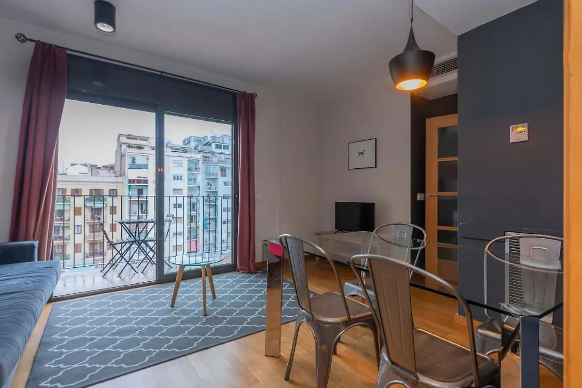 Modern And Bright Apartment In Eixample 5-1 Barcelona Spain